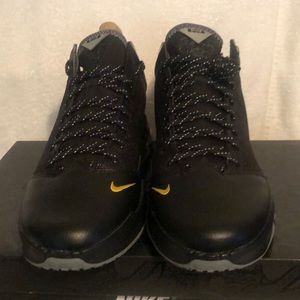 Nike LeBron 19 Low Witness. Size 10.5 Black/Hold Color. Special Edition